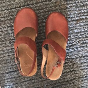 Dansko Thea Sandal 40